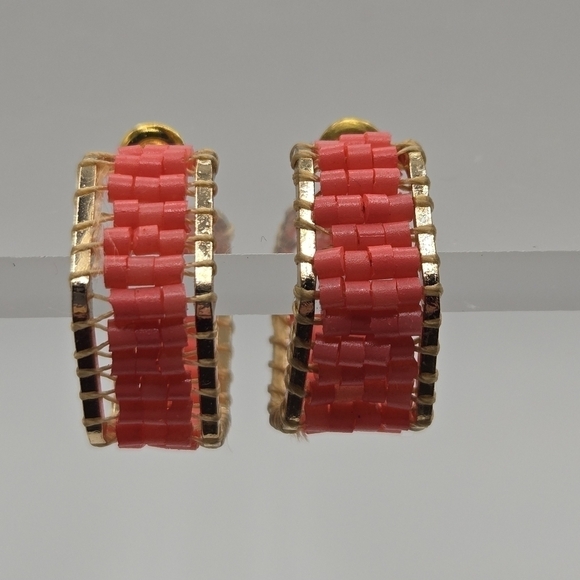 Women's Hexagon Shape Gold Pink Beaded Earrings - Picture 1 of 2